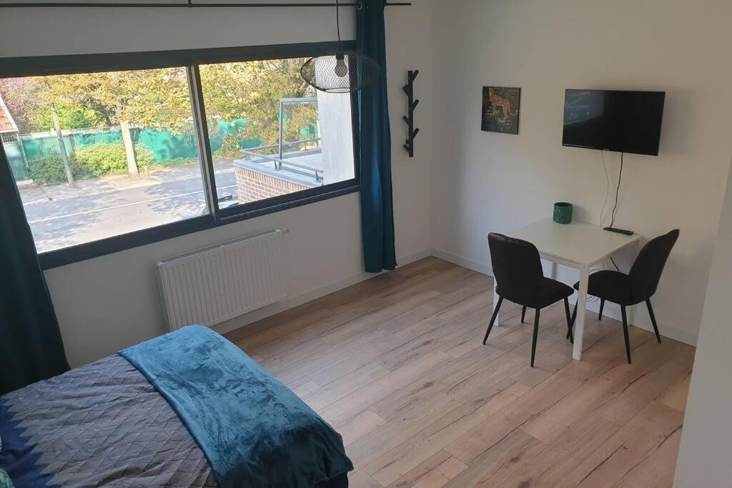 Studio 4 Henriville Amiens Luaran gambar
